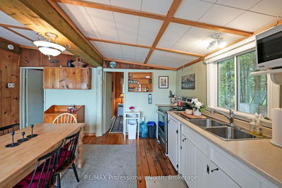 1056 Kodiak Tr, Highlands East - Glamorgan image-0-3