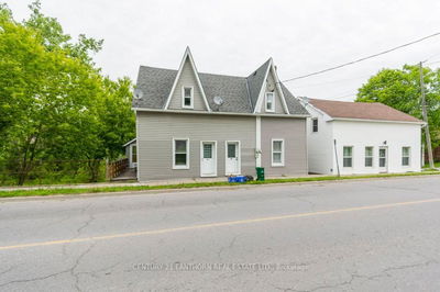 47-49 Union St, Prince Edward County - Picton Ward image-0-1