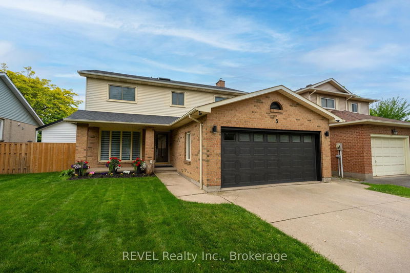 5 Elderwood Dr, St. Catharines - Grapeview image-0-0