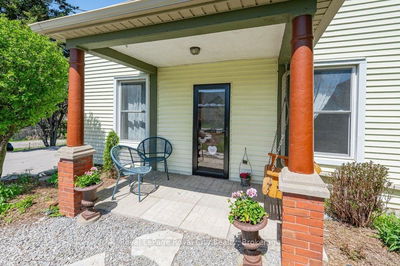 73 Queen St, Puslinch - Morriston image-0-2