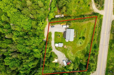 1042 Tweed Dr, Highlands East - Glamorgan image-0-3