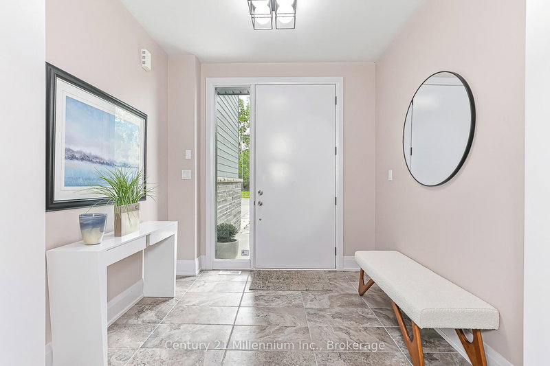 113 Tekiah Rd, Blue Mountains, L9Y 0V5 | Image 3