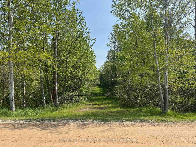 502774 Sideroad 9 WGR