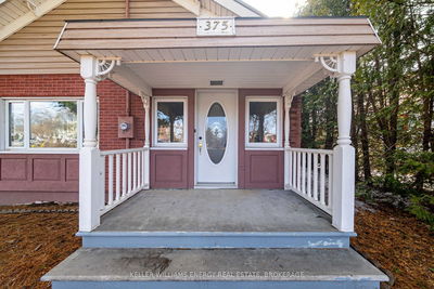 375 Bloomfield Main St, Prince Edward County - Bloomfield Ward image-0-2