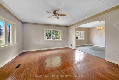 375 Bloomfield Main St, Prince Edward County - Bloomfield Ward image-0-3