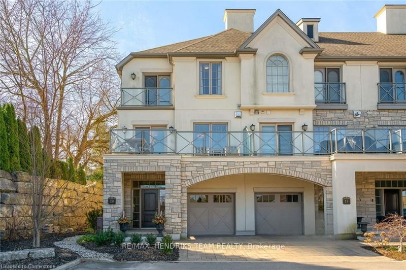 19 Lake St #20, Grimsby, Ontario