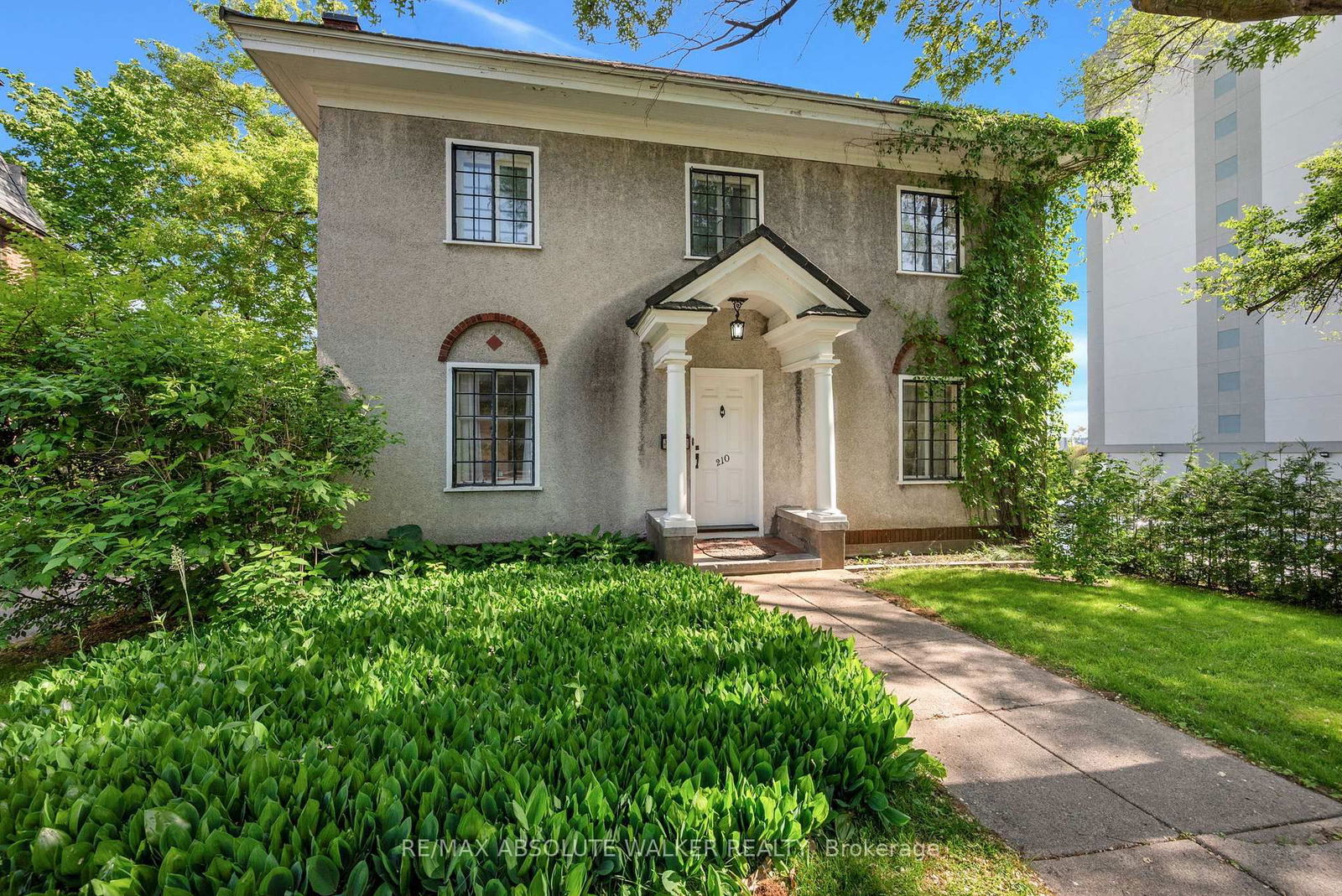 Listing photo 1