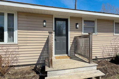 1805 County Road 10, Prince Edward County - Athol Ward image-0-3