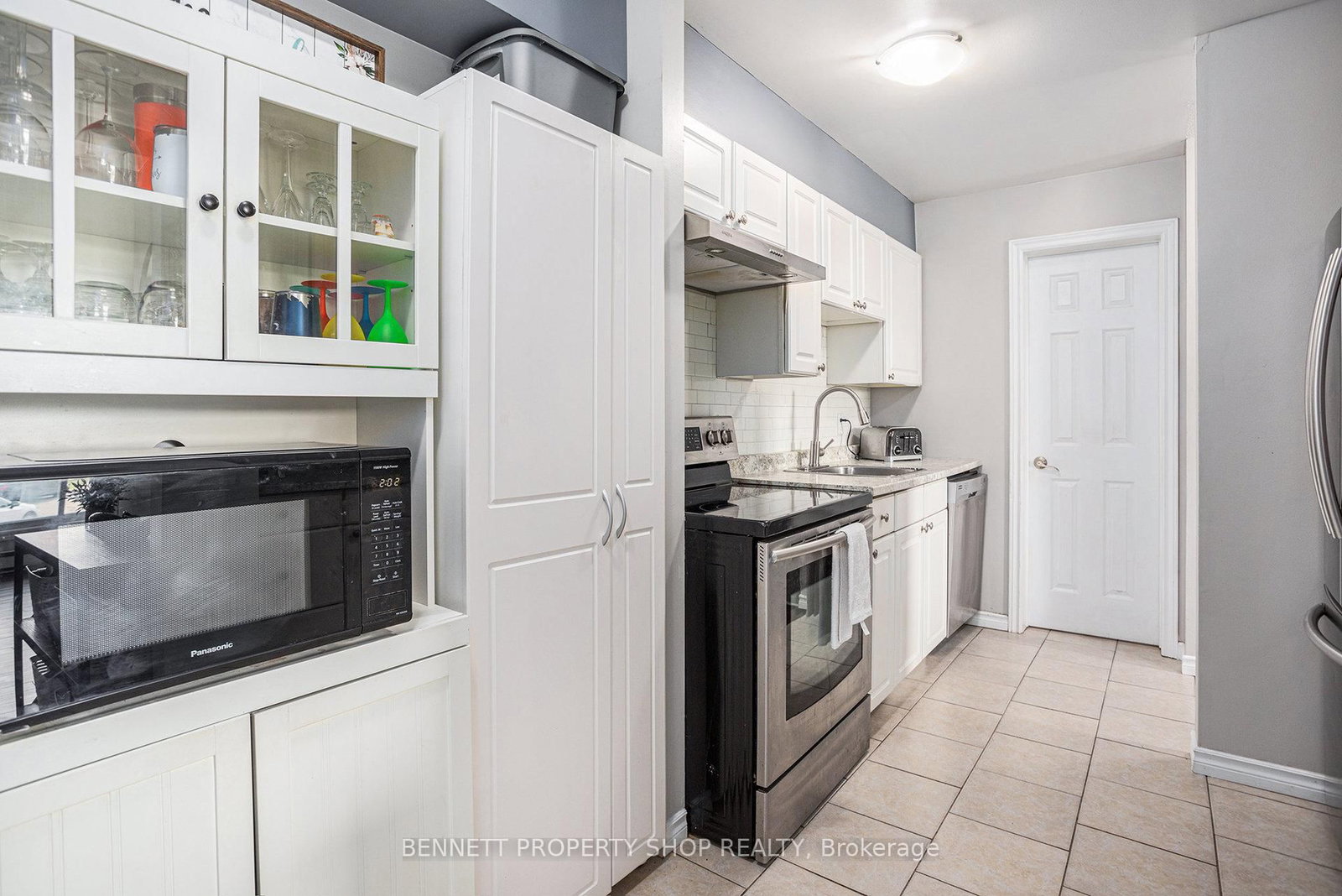 Listing Image 9