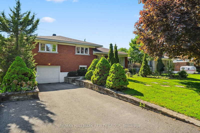 2042 Dorval Ave, Ottawa, Ontario
