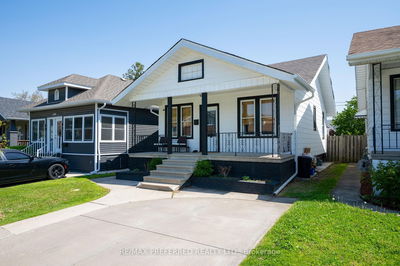 1072 Elm Ave, Windsor - Windsor image-0-1
