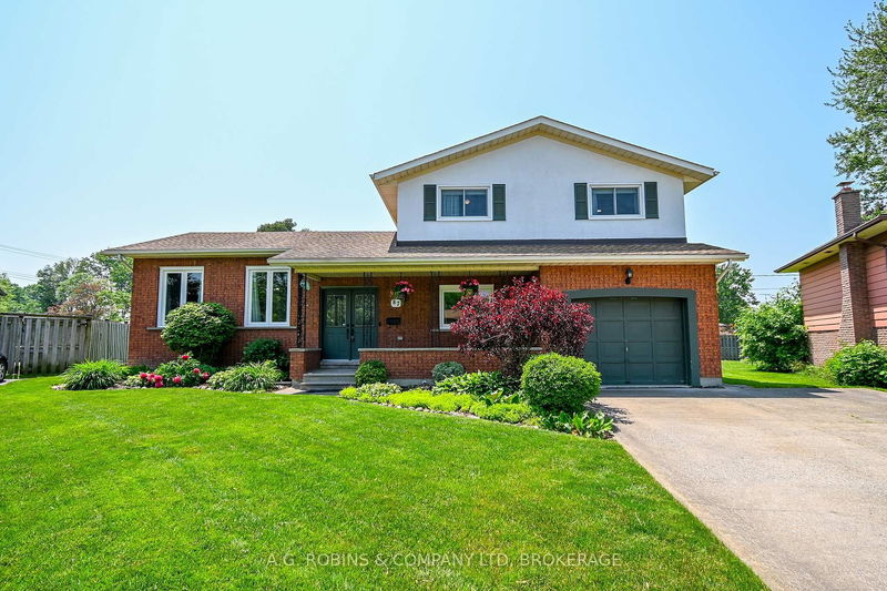 87 Loyalist Dr, Welland - Prince Charles image-0-0