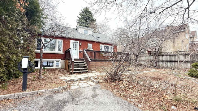 563 Churchill Avenue