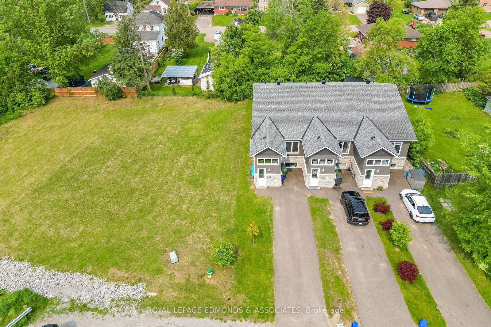 Listing Image 46