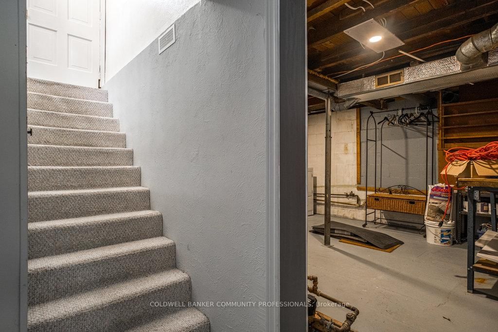 Listing Image 41
