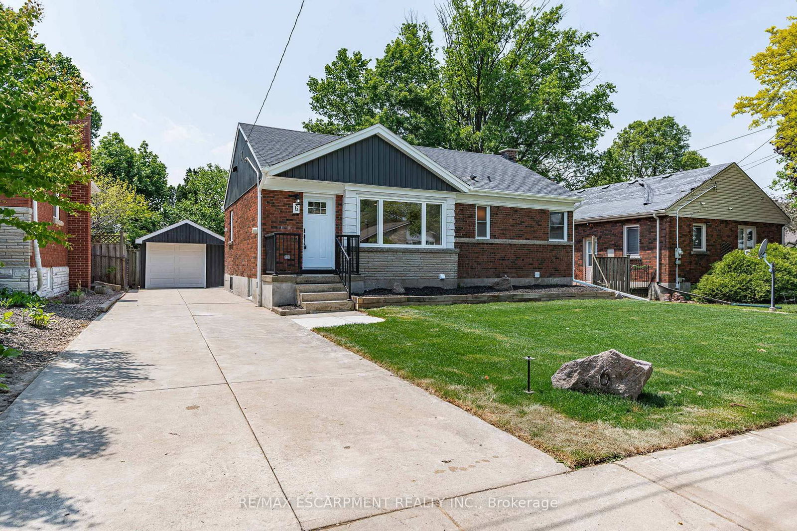 Listing photo 1