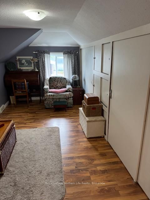 Listing Image 37