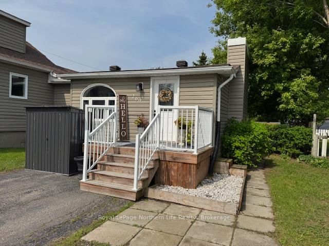 Listing Image 7