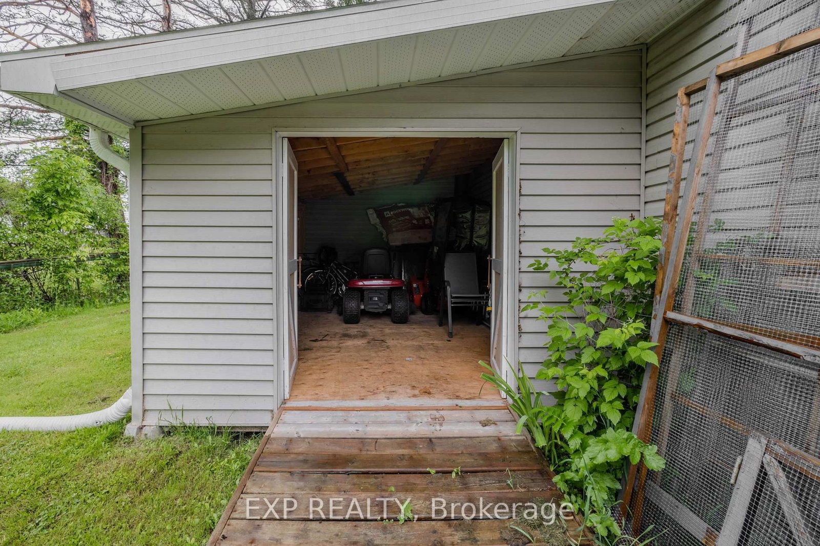 Listing Image 33