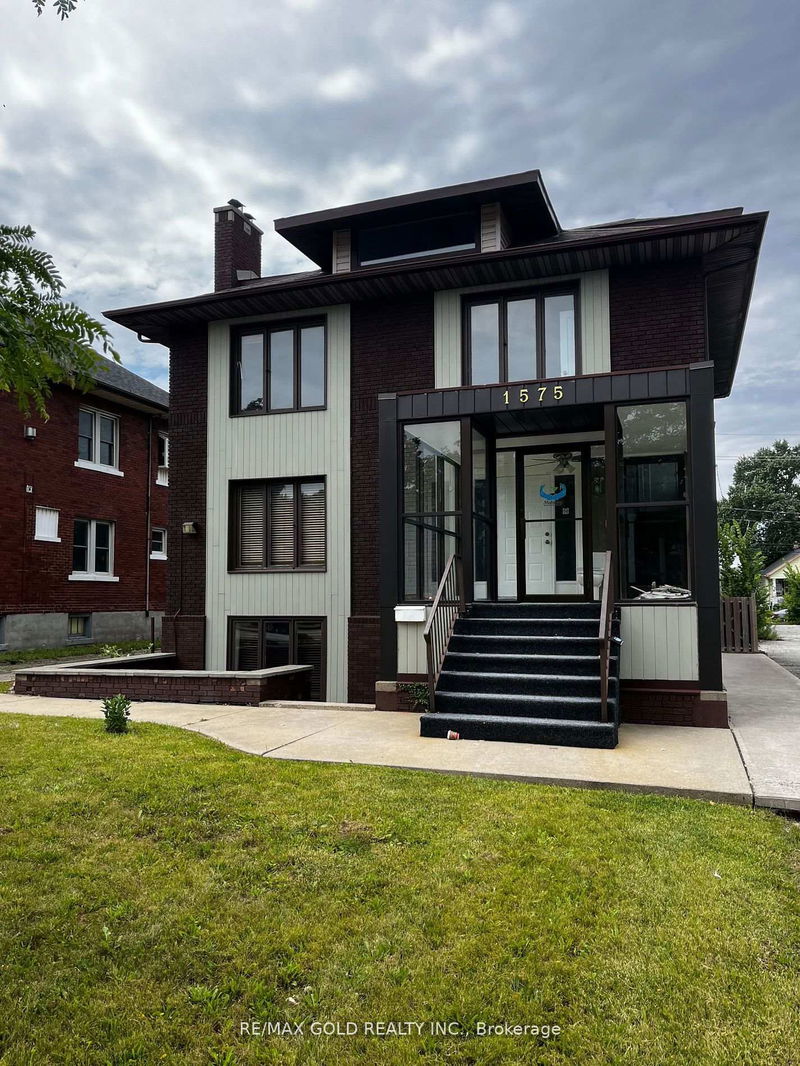 1575 Ouellette Ave, Windsor -  image-0-0
