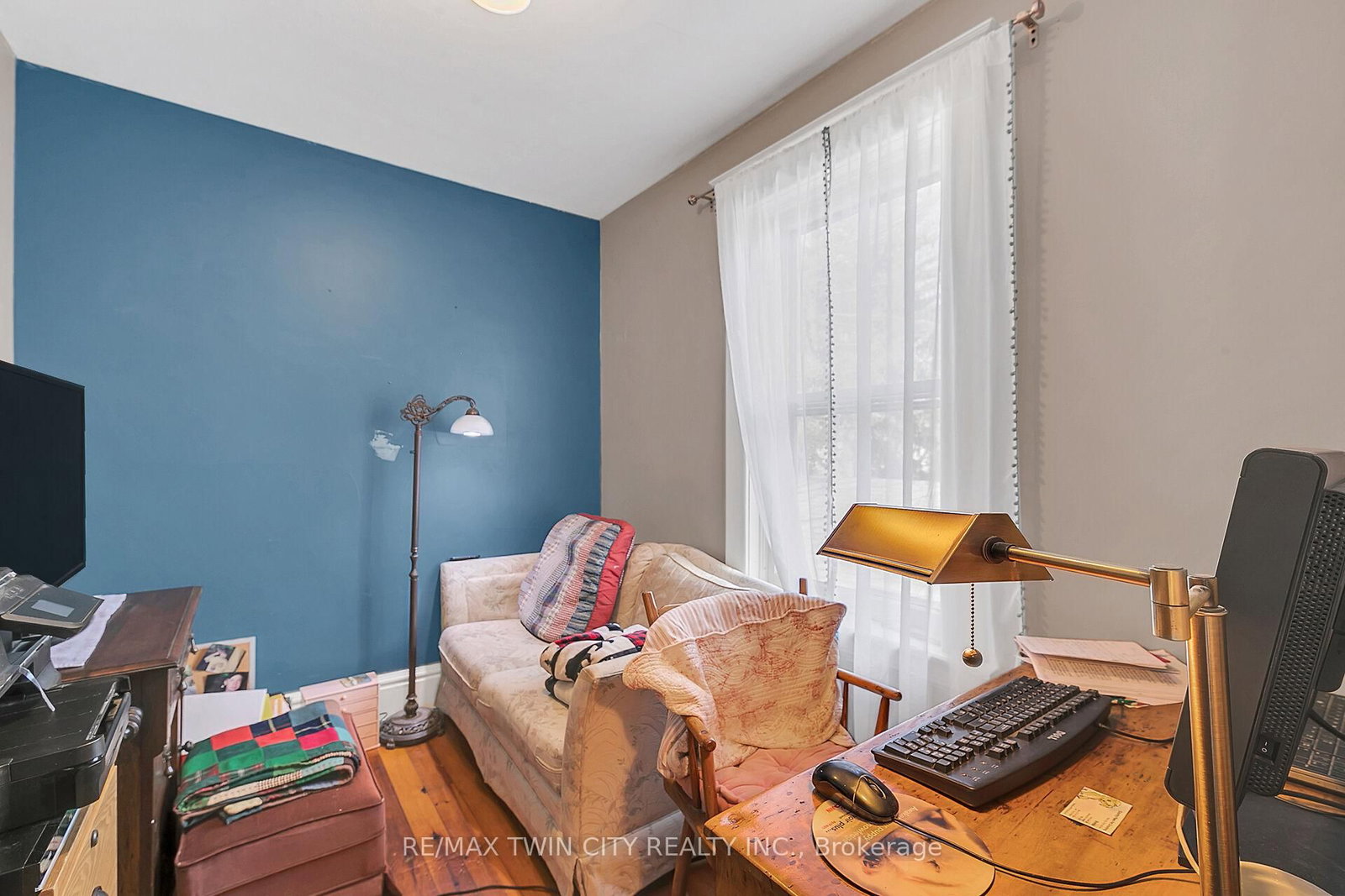 Listing Image 19