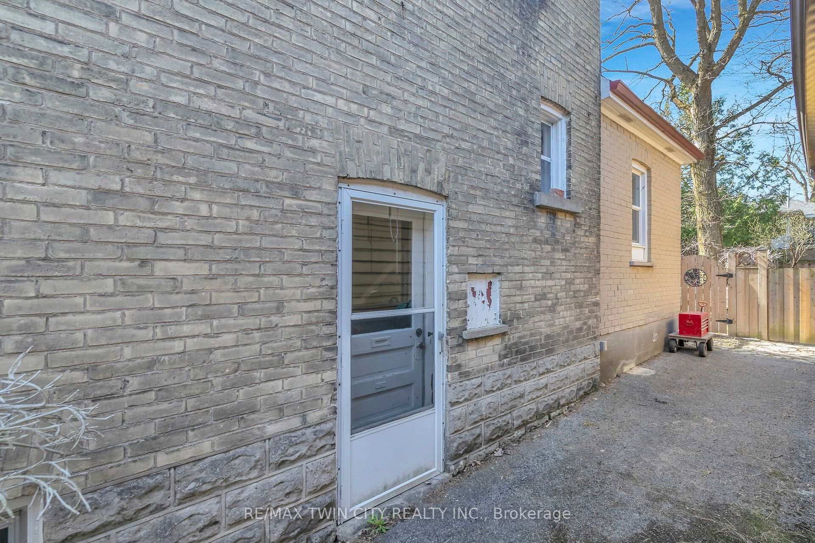 Listing Image 20