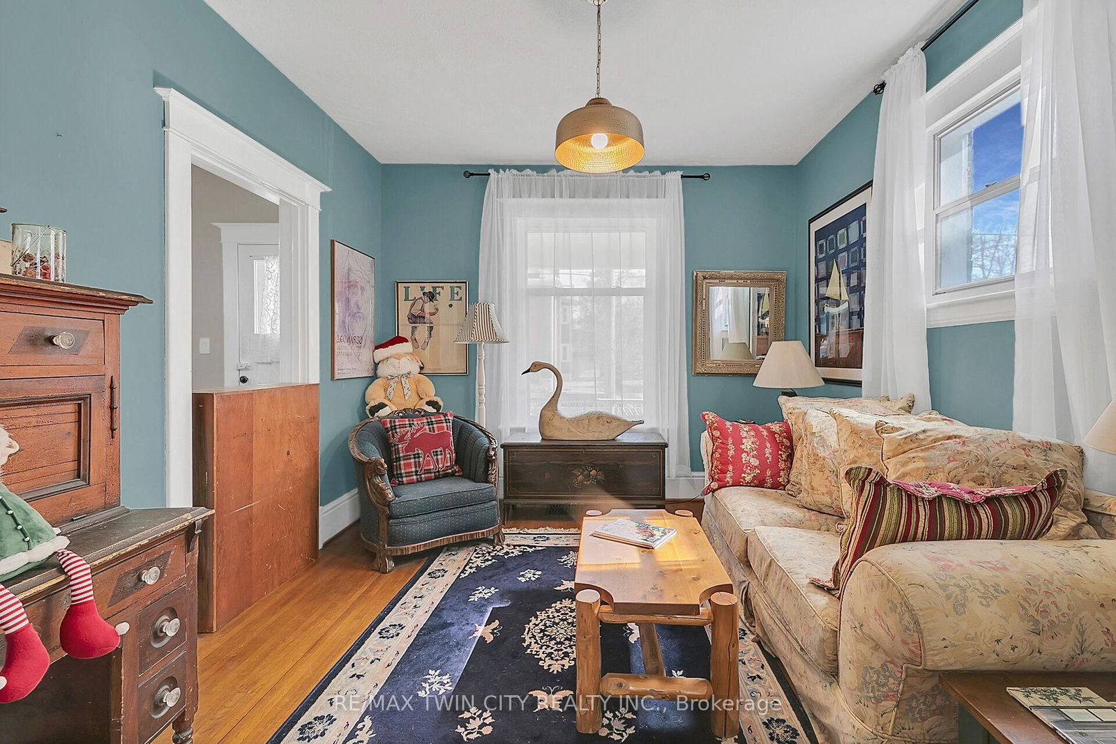 Listing Image 8