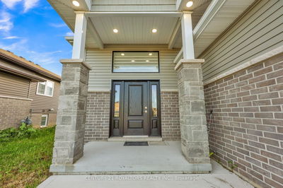 802 Keil Dr, Chatham-Kent - Chatham-Kent image-0-2