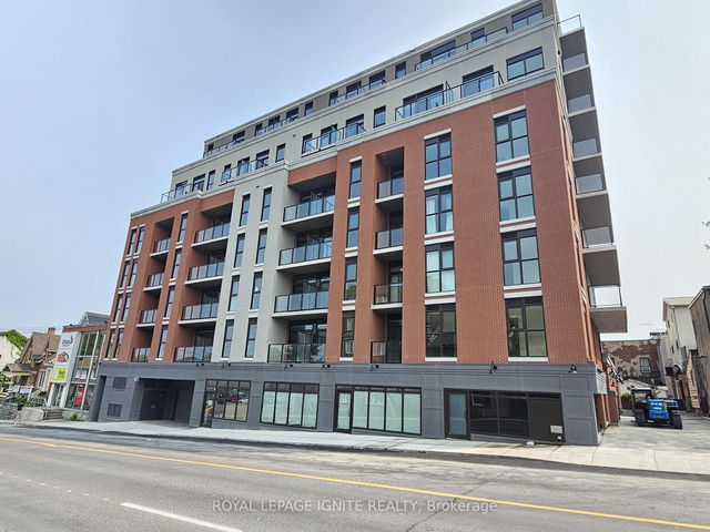 425 - 223 Princess Street