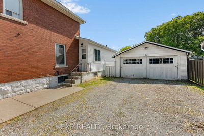 62 Garner Ave, Welland - Welland Downtown image-0-4