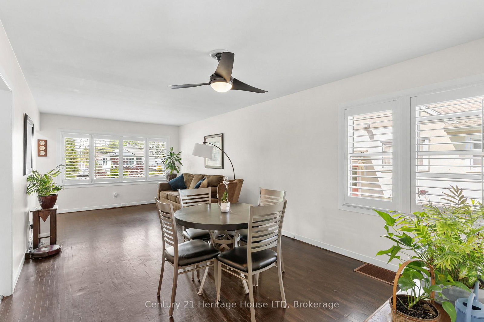 Listing Image 7