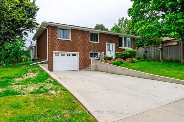 389 HAWKRIDGE Avenue