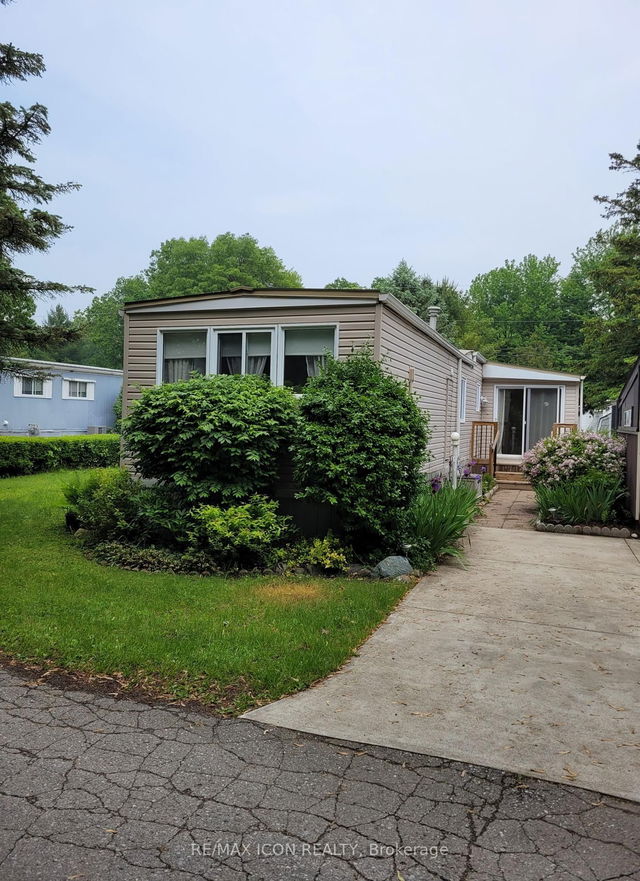 17 - 9839 Lakeshore Road