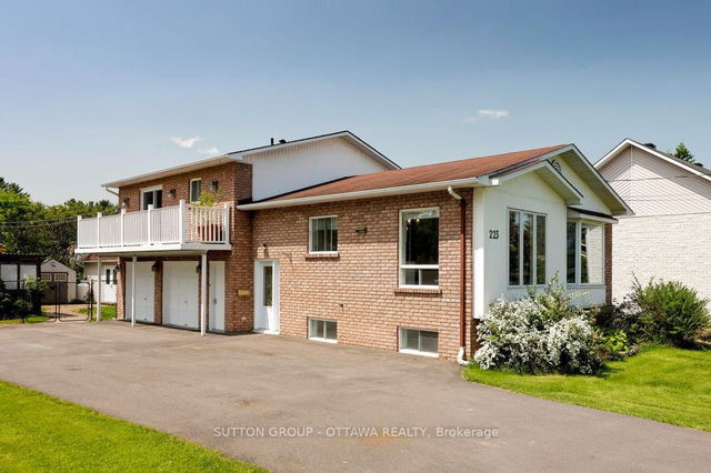 223 Des Outaouais Street