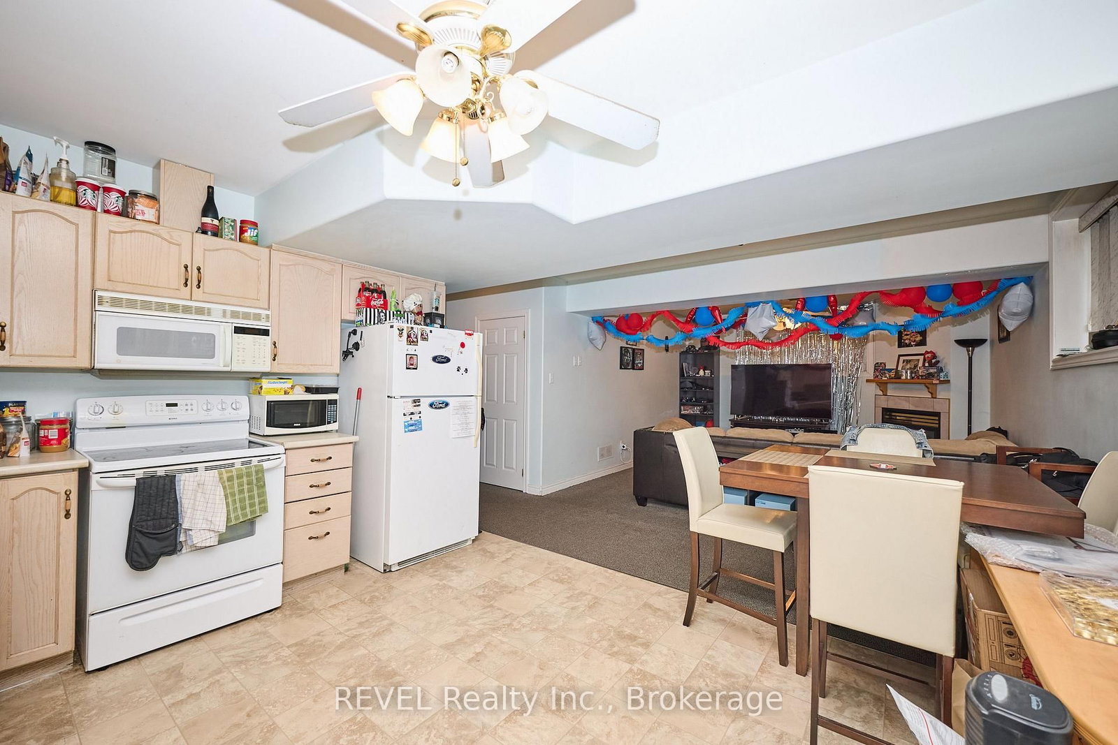 Listing Image 19