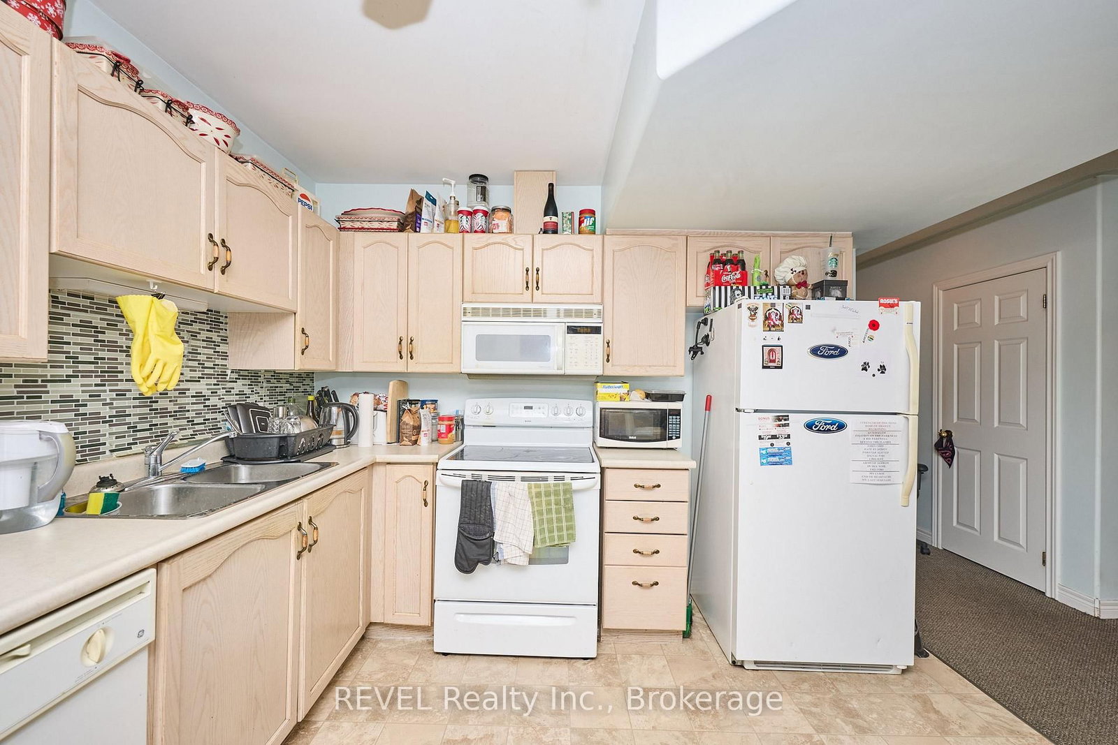 Listing Image 20