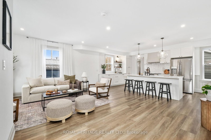 186 Durham St, Cobourg, K9A 3H6 | Image 3