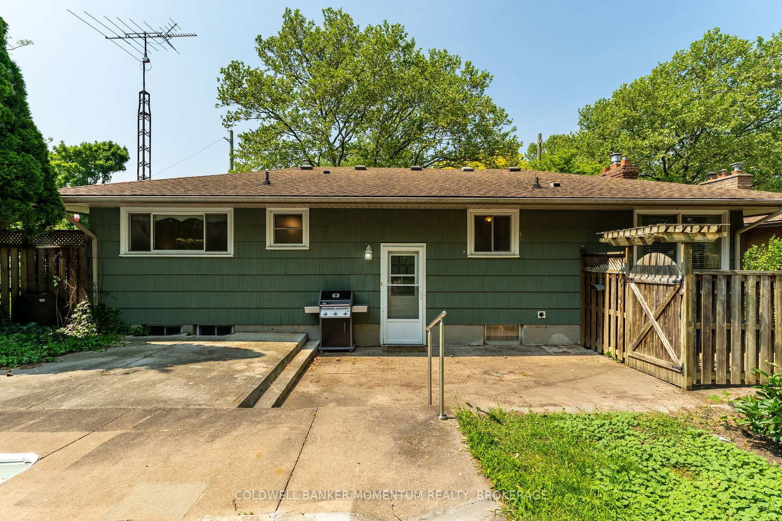 Listing Image 40