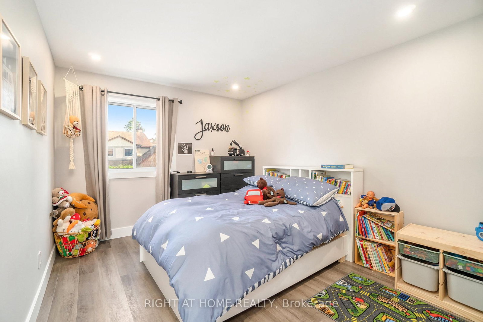 Listing Image 22