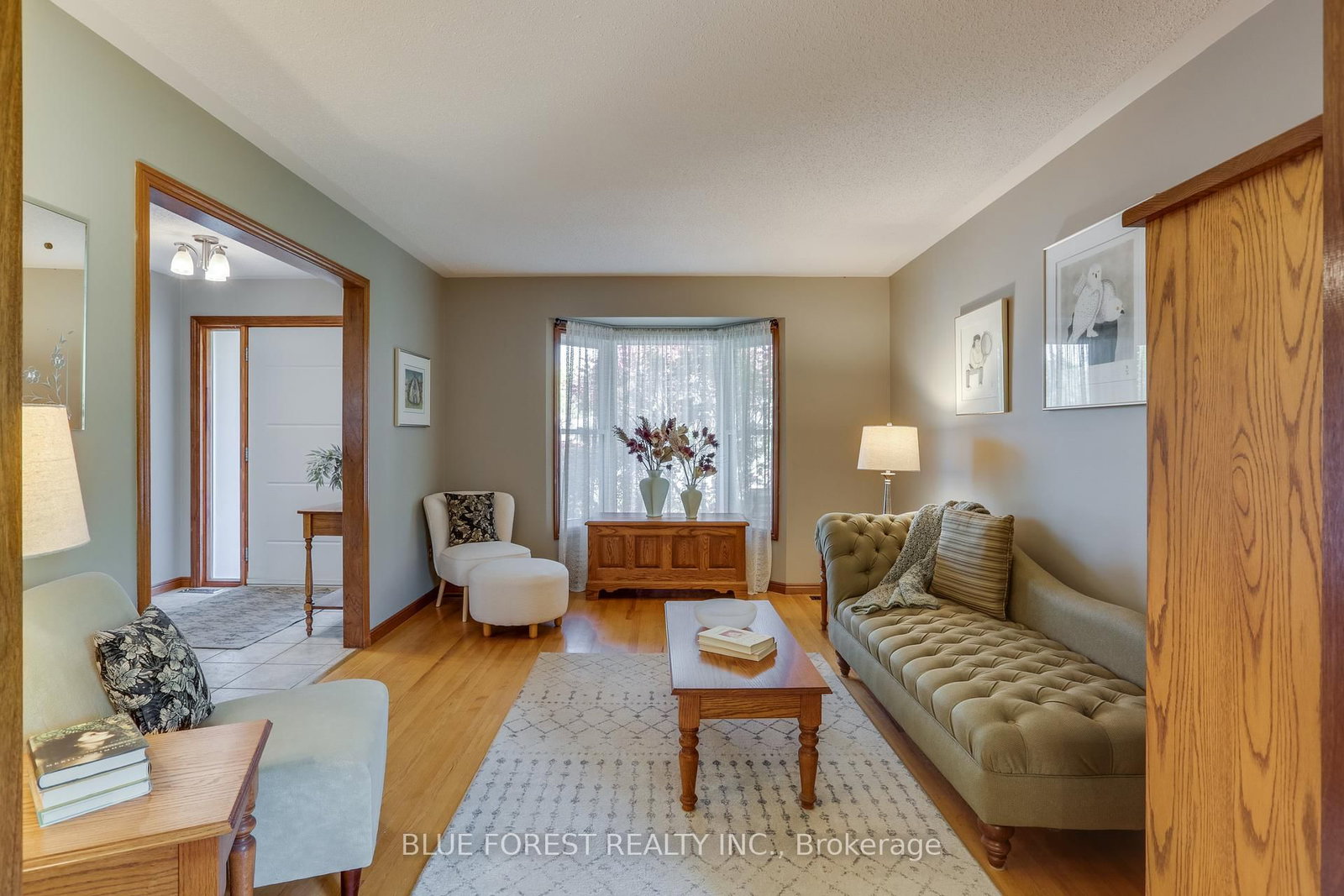 Listing Image 5