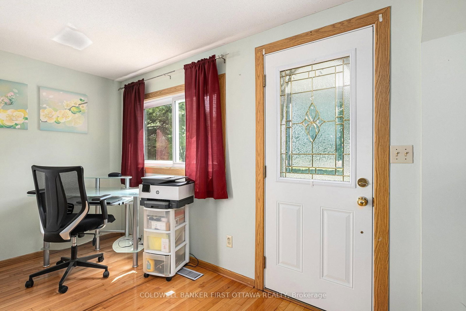 Listing Image 7