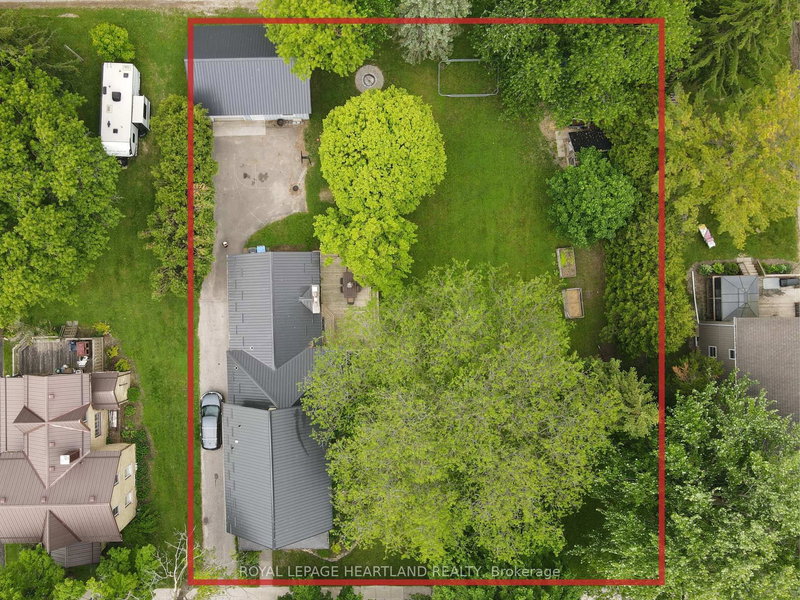 78 Victoria Ave E, South Huron, N0M 1M0 | Image 2