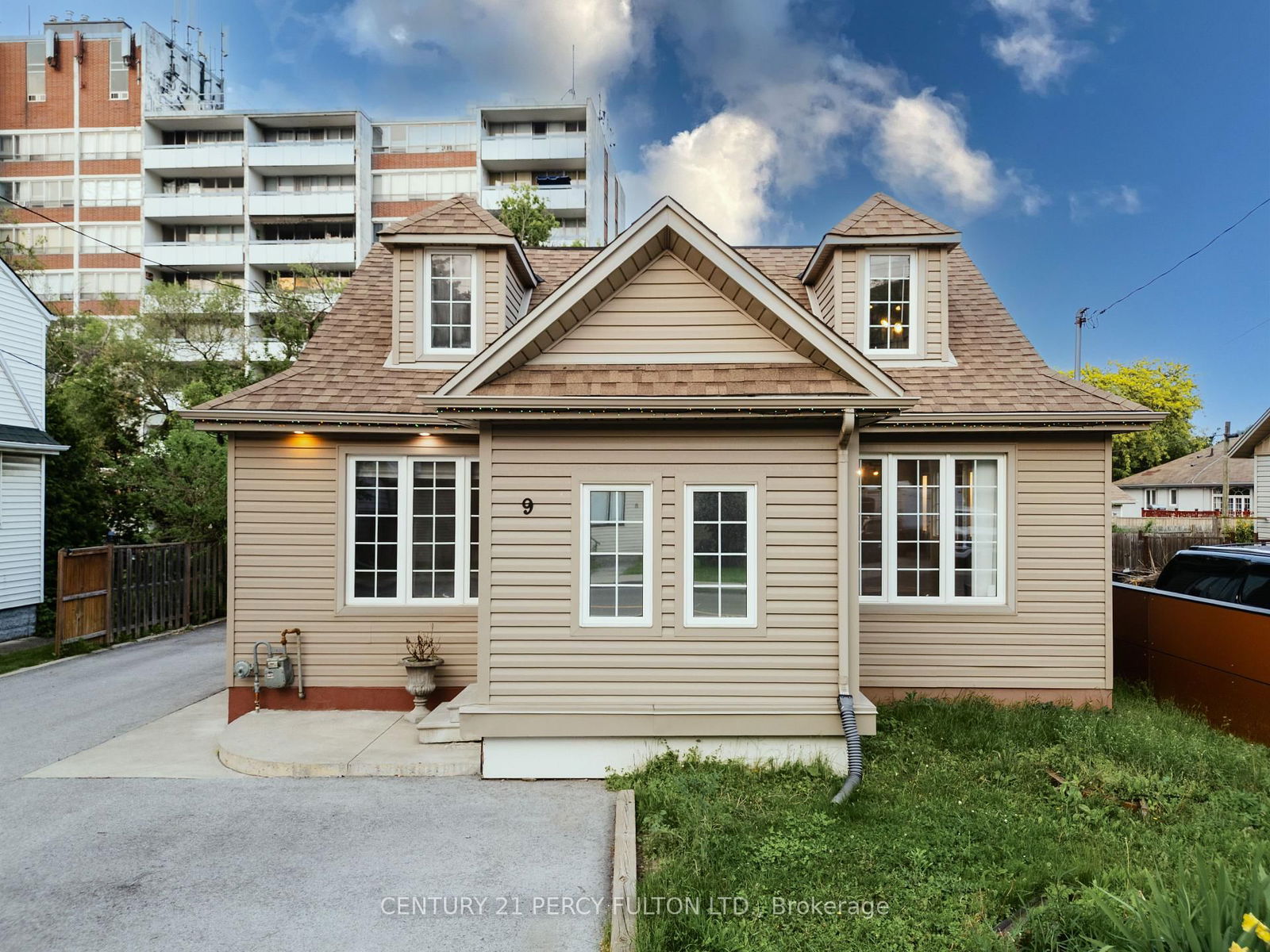 Listing photo 1