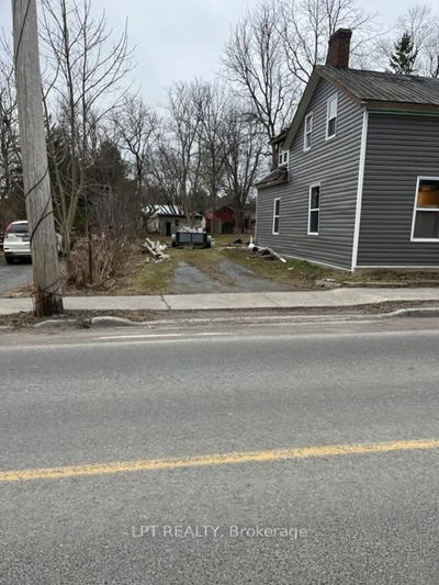 474 Main St, Prince Edward County - Stone Mills image-0-1