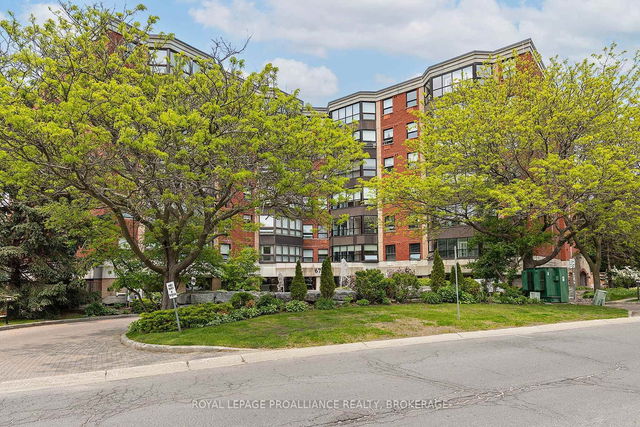 702 - 675 Davis Drive
