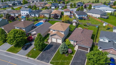 174 Speers Blvd, Loyalist - Amherstview image-0-2