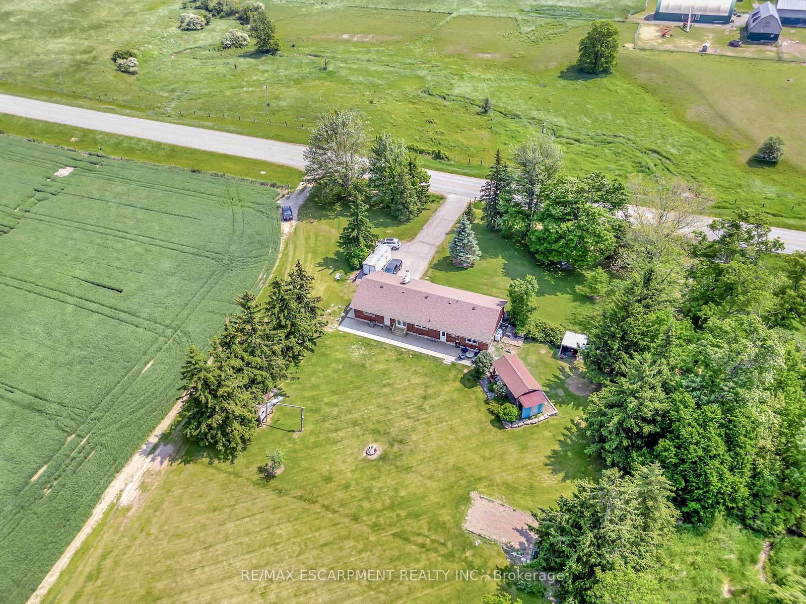 Listing Image 40