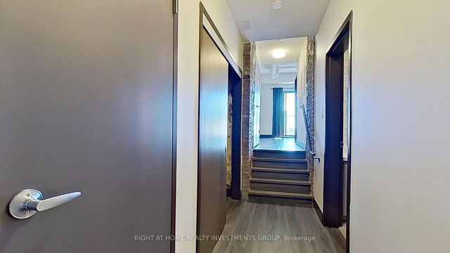 306 - 121 King Street