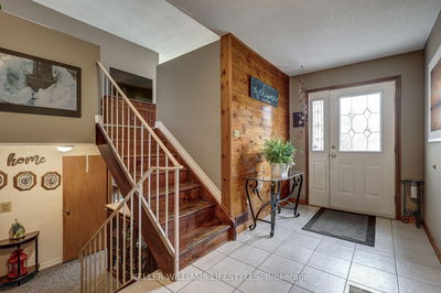 17 Sharpe Dr, Strathroy-Caradoc - SW image-0-4