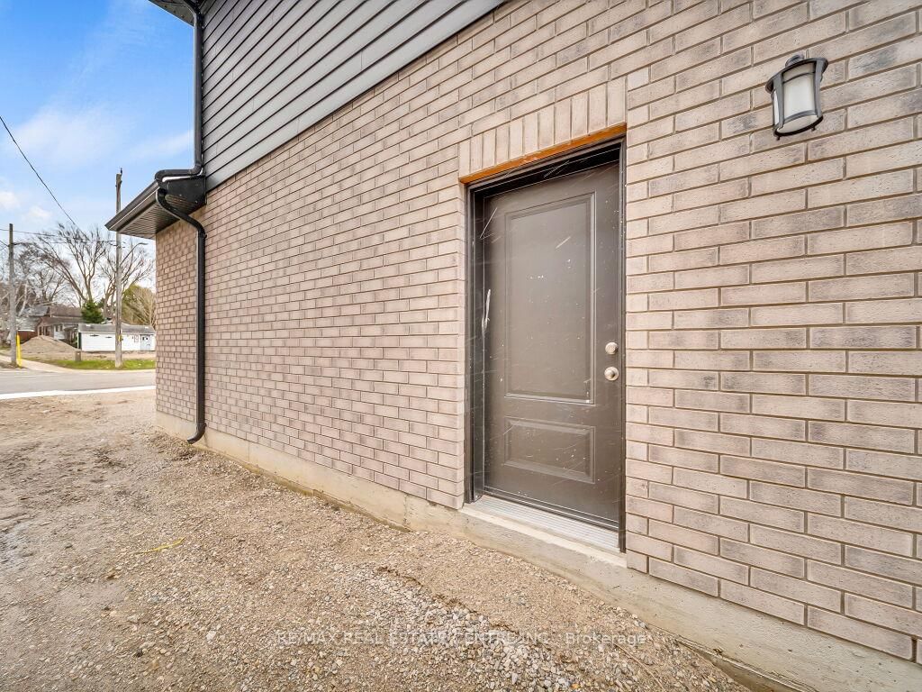 Listing Image 49